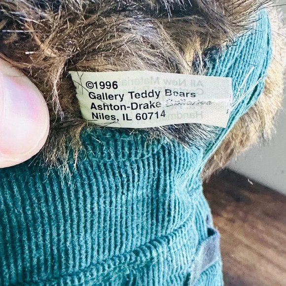 Ashton-Drake Gallery Teddy Bear “Benjamin Bear” (1996) - 13” Tall Artist Bear - Picture 8 of 10